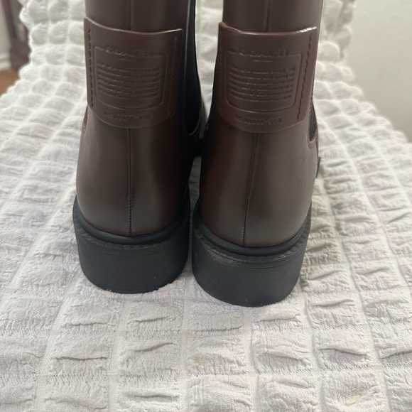 Coach boot - Picture 3 of 7